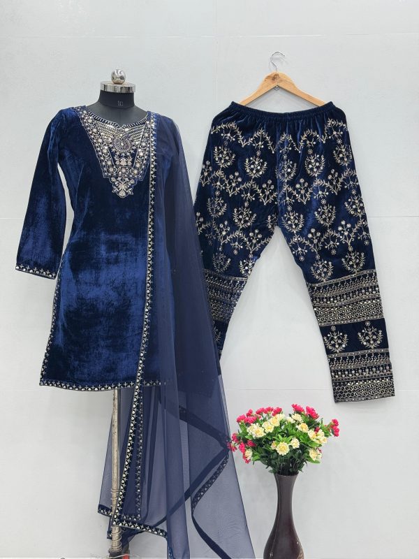 KARMA FASHION ST 187 DESIGNER VELVET SALWAR SUITS