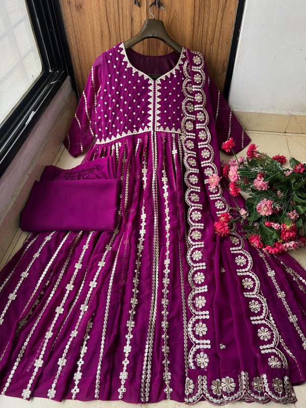 LC 1325 DESIGNER GOWN MANUFACTURER IN INDIA