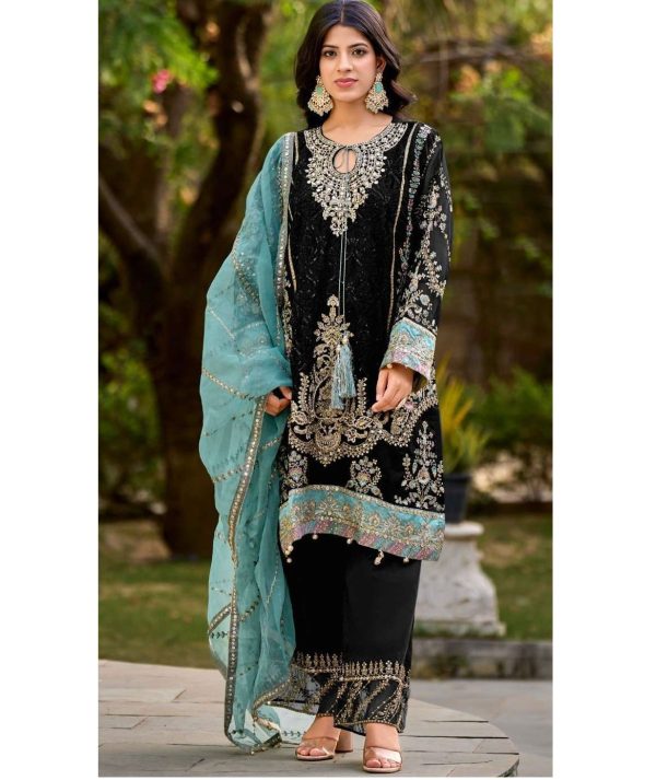 LG 1889 E VELVET PARTY WEAR SUITS ONLINE