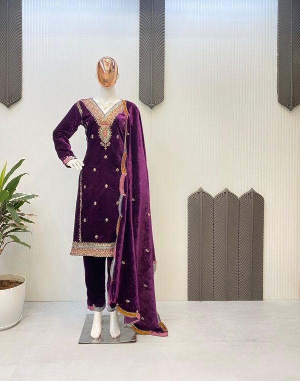 LG 1894 B DESIGNER VELVET SALWAR SUITS IN INDIA