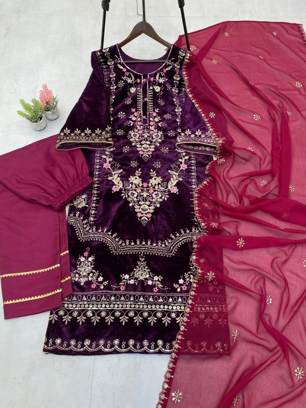 LG 1896 DESIGNER VELVET PAKISTANI SALWAR SUITS