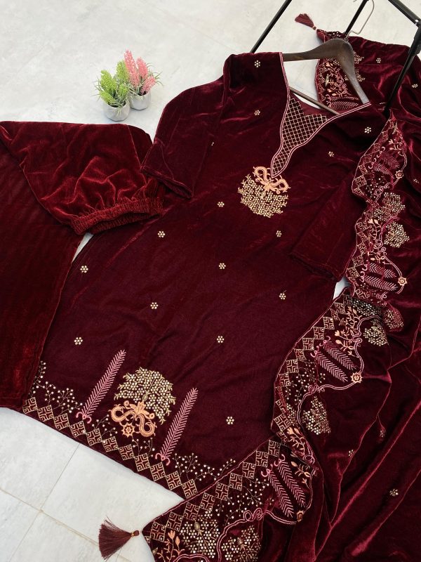 LG 1897 DESIGNER VELVET SALWAR SUITS WHOLESALE