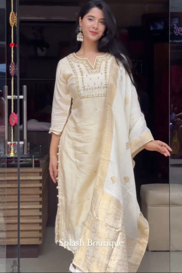 MURTI TRENDS NEW JANKI WHITE SUIT SET