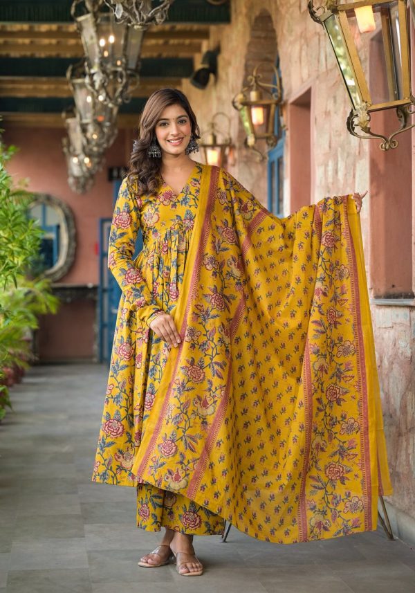 MURTI TRENDS YELLOW VOLUMINOUS ANARKALI SUITS SET