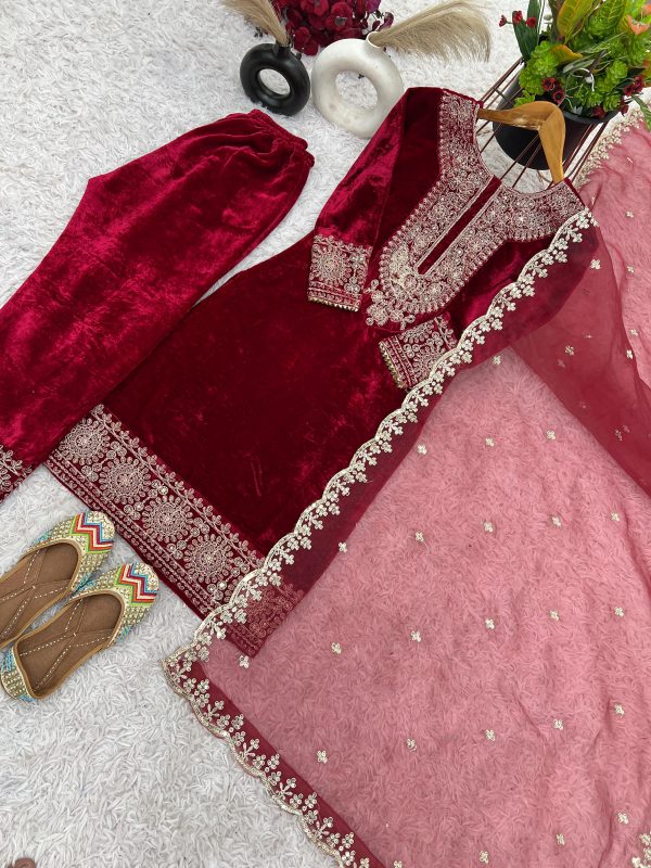 SHREE HARI SR 1658 D DESIGNER VELVET SALWAR KAMEEZ