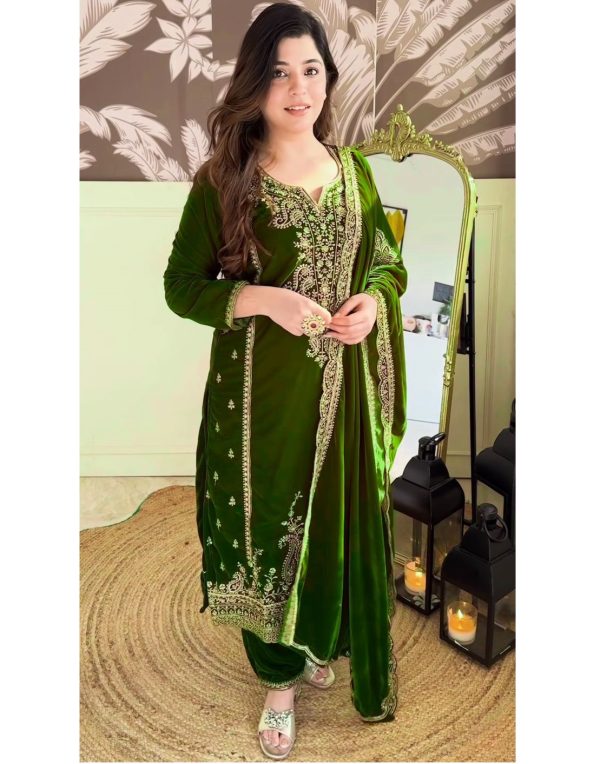 SHREE HARI SSR 499 B DESIGNER VELVET SALWAR SUITS