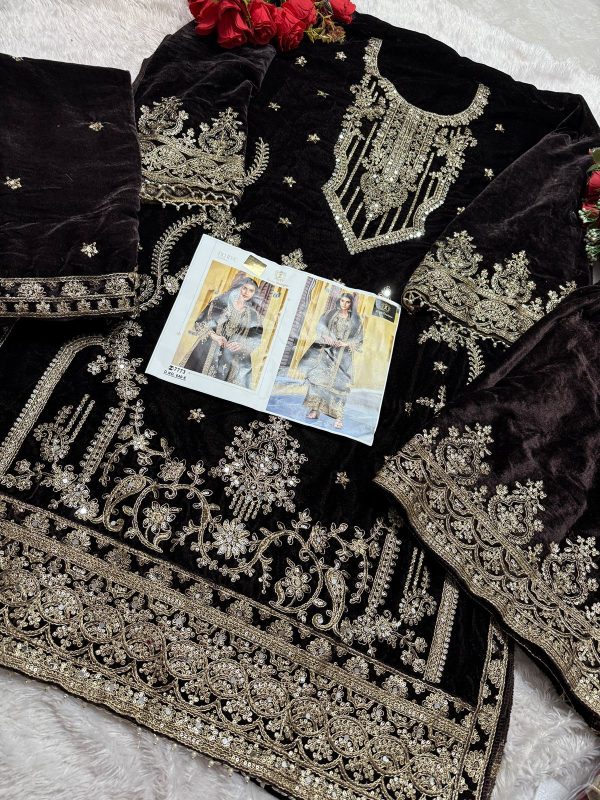 ZIAAZ DESIGNS 640 E VELVET PAKISTANI SALWAR SUITS