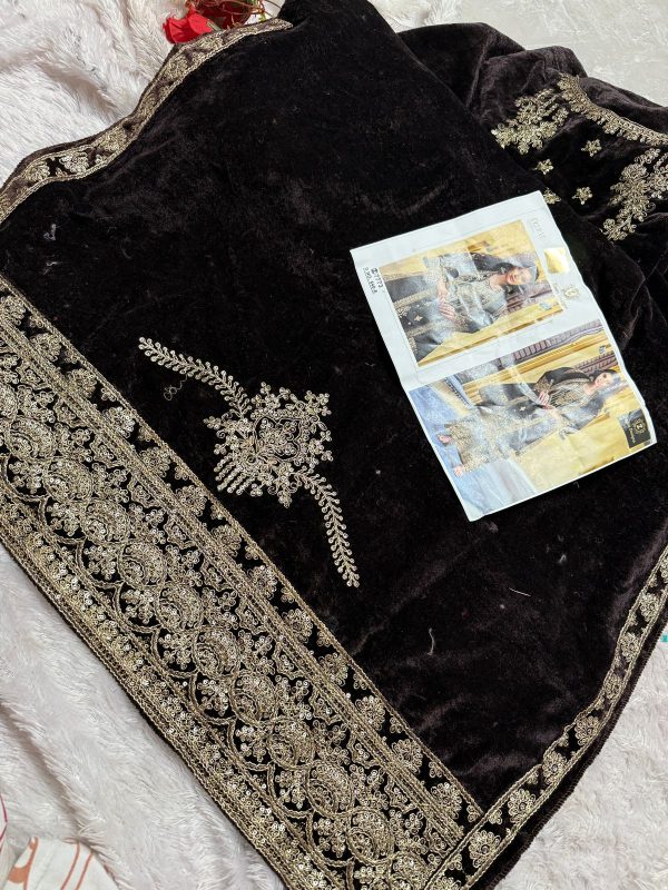 ZIAAZ DESIGNS 640 E VELVET PAKISTANI SALWAR SUITS