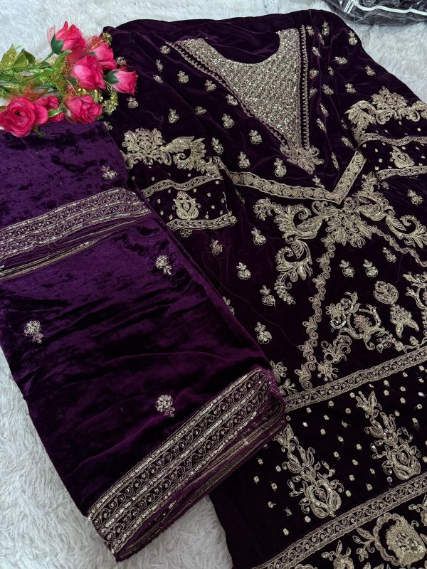 ZIAAZ DESIGNS 672 B VELVET SUITS MANUFACTURER