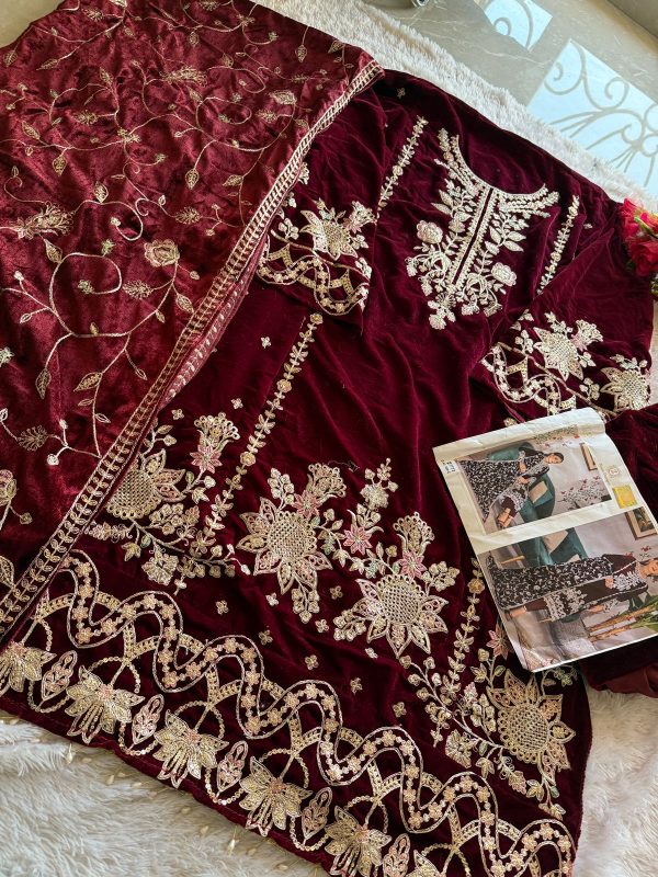 ZIAAZ DESIGNS 689 C PAKISTANI VELVET SUITS