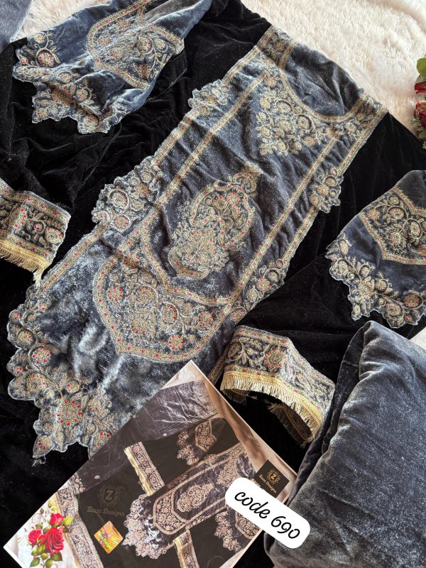 ZIAAZ DESIGNS 690 VELVET PAKISTANI SUITS IN INDIA