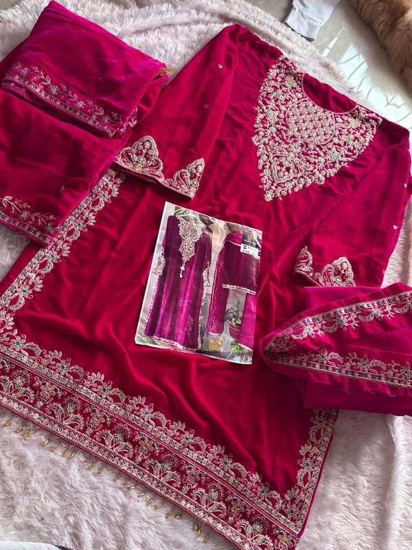 ZIAAZ DESIGNS 703 VELVET PAKISTANI SUITS IN INDIA