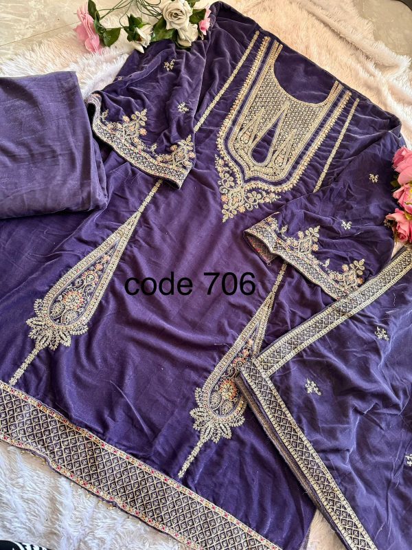 ZIAAZ DESIGNS 706 VELVET SALWAR SUITS