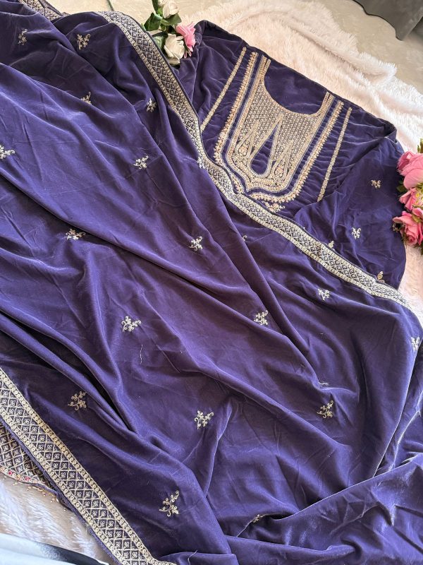 ZIAAZ DESIGNS 706 VELVET SALWAR SUITS