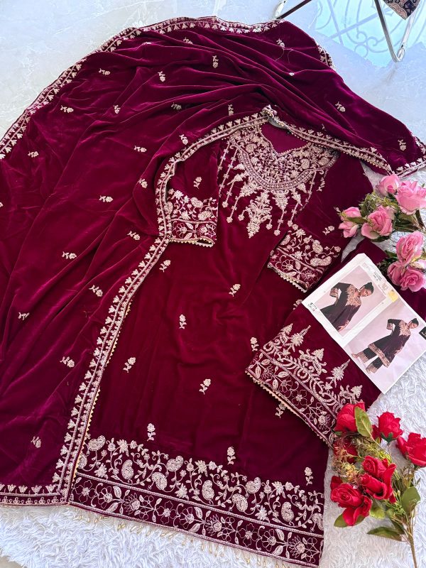 ZIAAZ DESIGNS 735 VELVET PAKISTANI SUITS IN INDIA