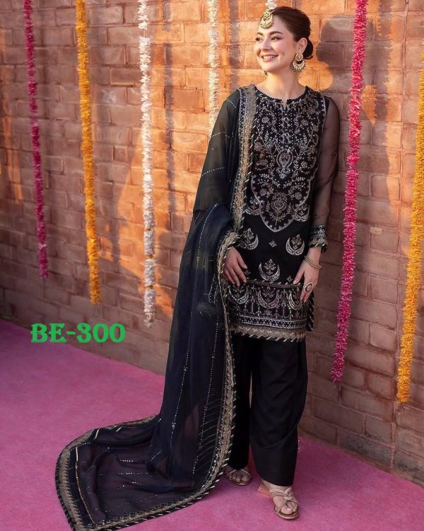 BE 300 DESIGNER GEORGETTE PAKISTANI SUITS