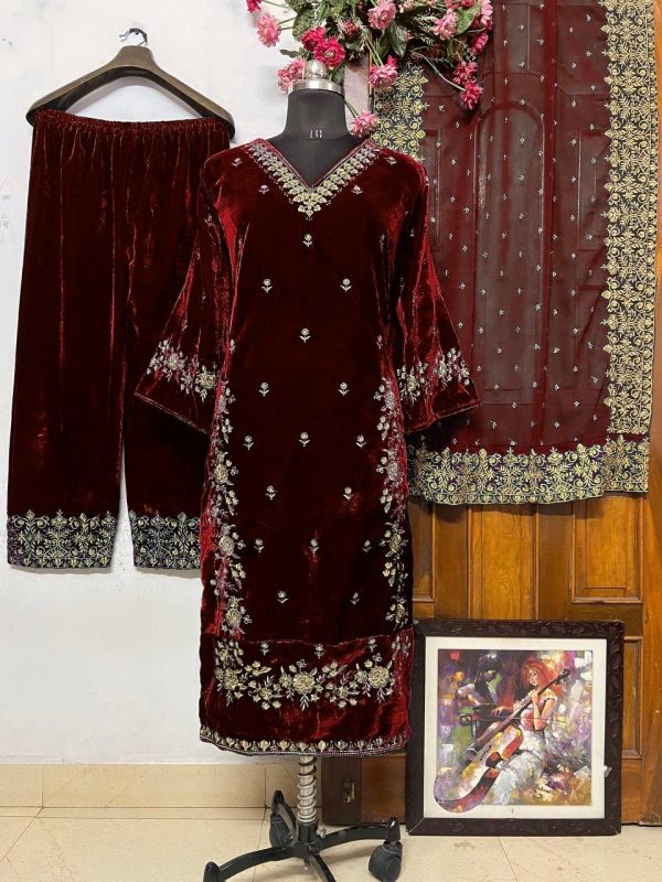 LC 1312 C DESIGNER VELVET SALWAR SUITS