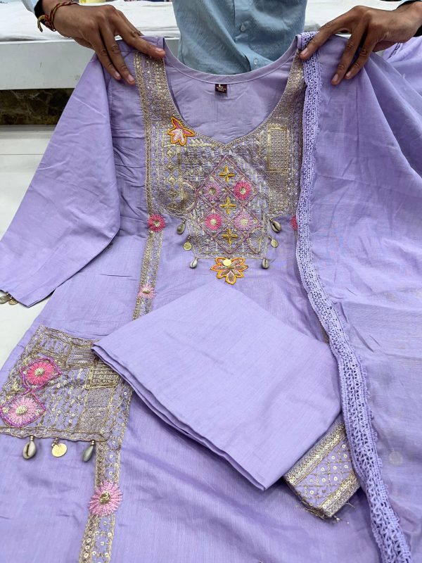 MURTI TRENDS PURPLE POCKET HAND WORK KURTI