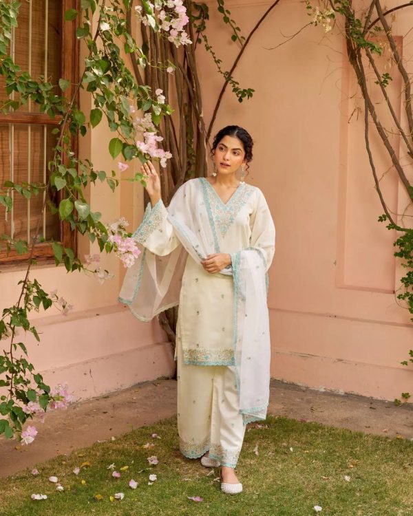 MURTI TRENDS SKY BLUE WEDDING SPECIAL BUL BUL SUITS