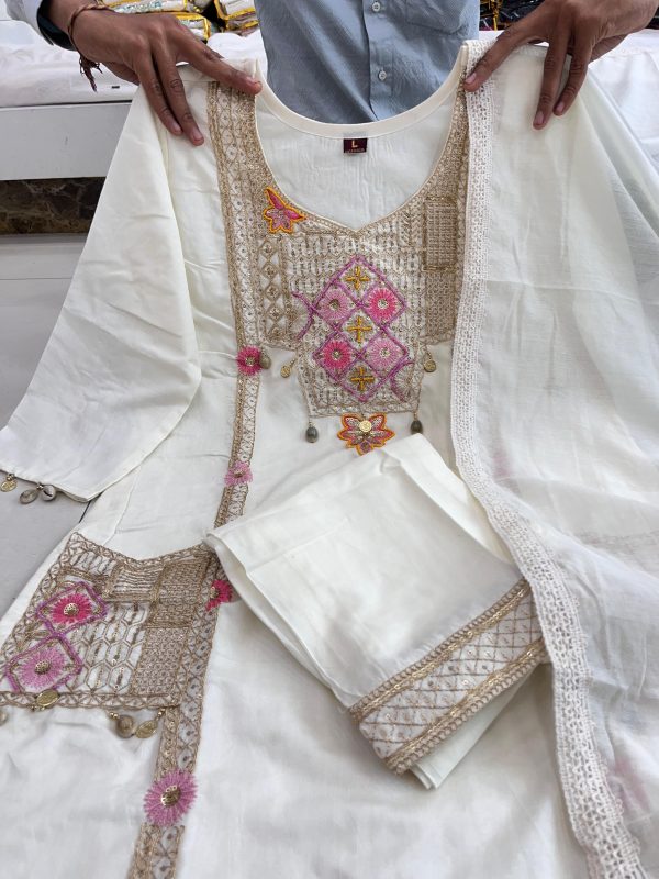 MURTI TRENDS WHITE POCKET HAND WORK KURTI