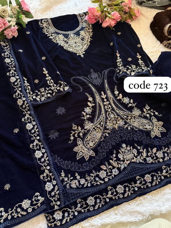 ZIAAZ DESIGNS 723 VELVET PAKISTANI SUITS IN INDIA