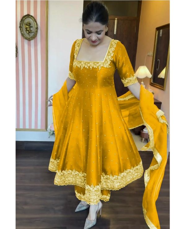 AAROHI DESIGNER AD 186 F ANARKALI GOWN WHOLESALE