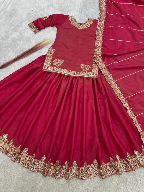 HK 1690 DESIGNER LEHENGA WHOLESALE