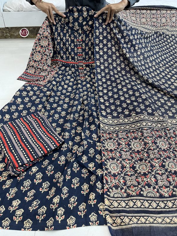 MURTI TRENDS BLUE COTTON KURTI WHOLESALE