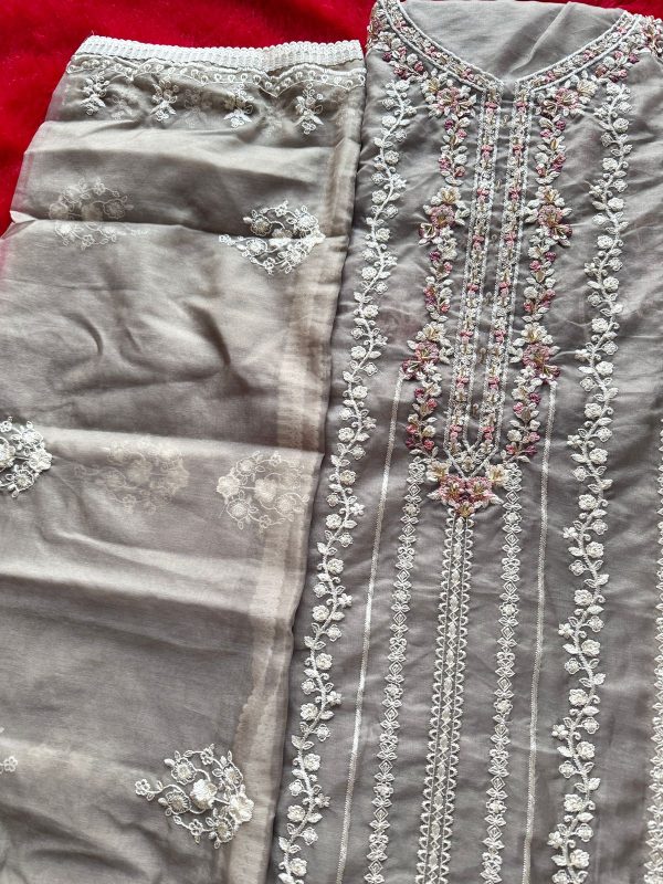 ZIAAZ DESIGNS 762 A PAKISTANI SALWAR SUITS