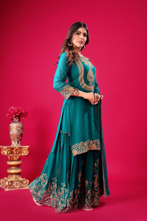 SHREE HARI SRK 5242 E DESIGNER PLAZZO SUITS