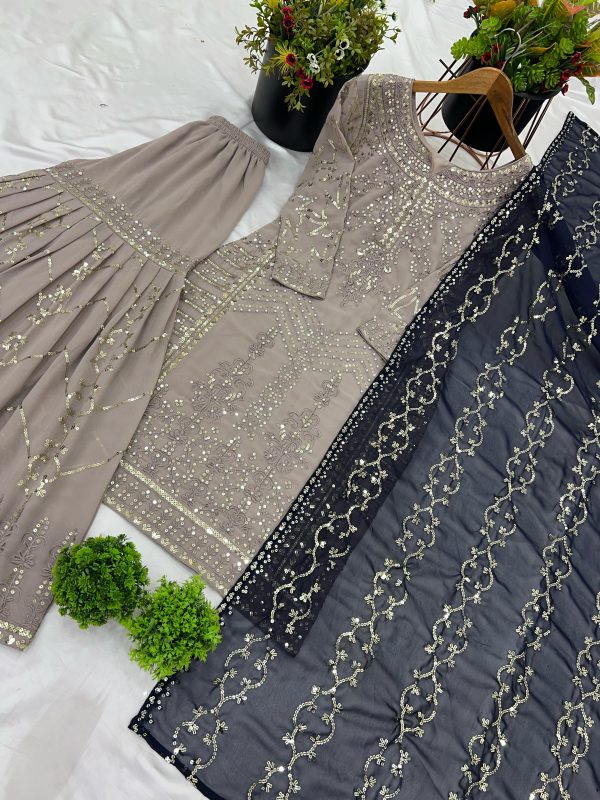 SHREE HARI SRK 5246 DESIGNER GHARARA SUITS