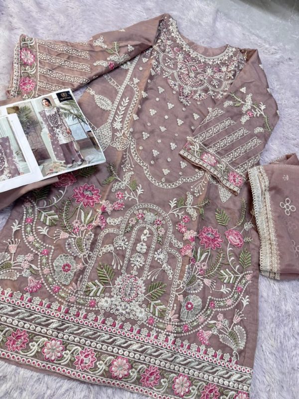 ZIAAZ DESIGNS 777 PAKISTANI SUITS WHOLESALE