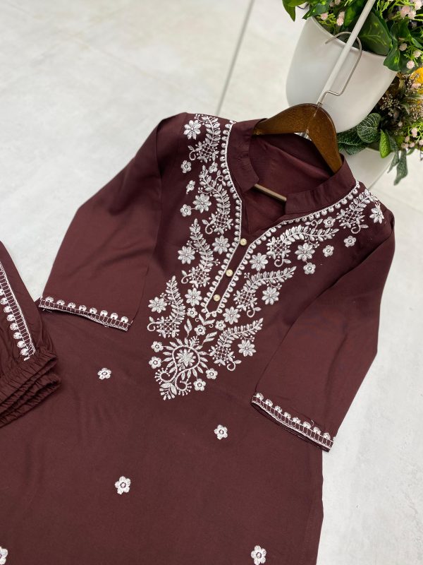 BE 340 TRENDING CORD SET WITH EMBROIDERY WORK