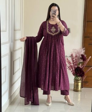 AKSHAR DESIGNER PURPLE THREE PIECE SUITS SET WHOLESAE