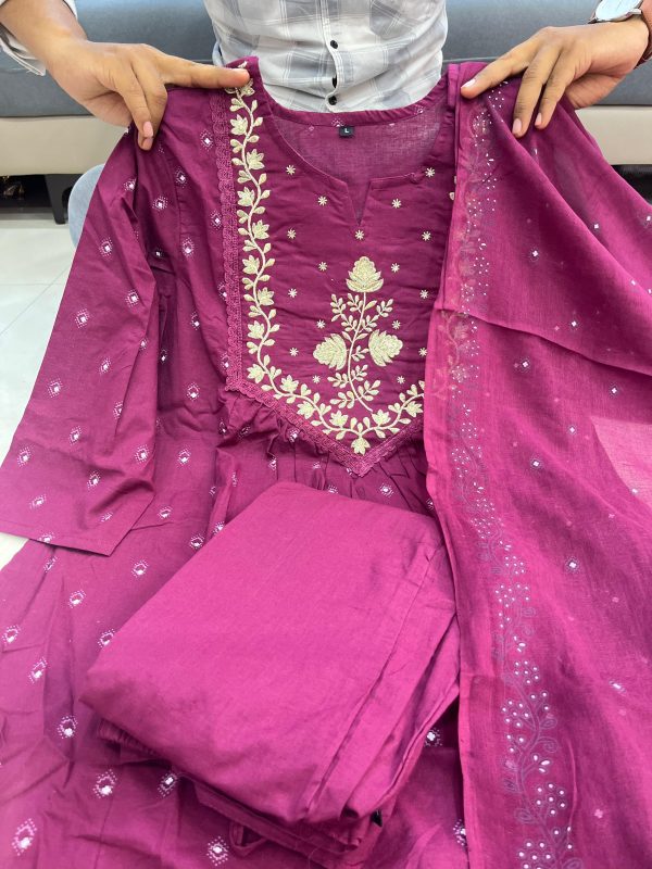 AKSHAR DESIGNER PURPLE THREE PIECE SUITS SET WHOLESAE