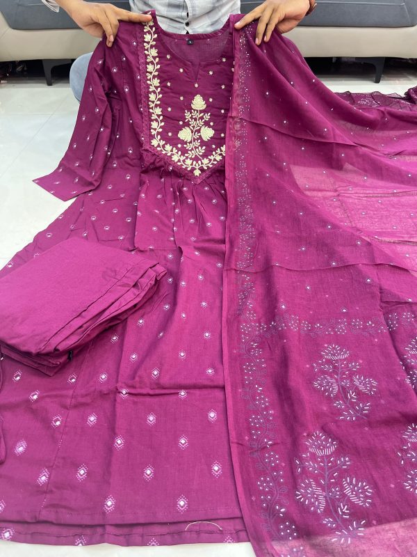 AKSHAR DESIGNER PURPLE THREE PIECE SUITS SET WHOLESAE
