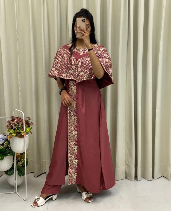 BE 327 C DESIGNER FANCY WESTERN STYLE SUITS WHOLESALE