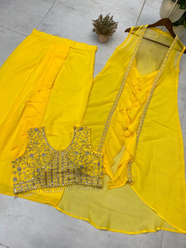 BE 332 A DESIGNER THREE PIECE HAND WORK WESTERN OUTFIT