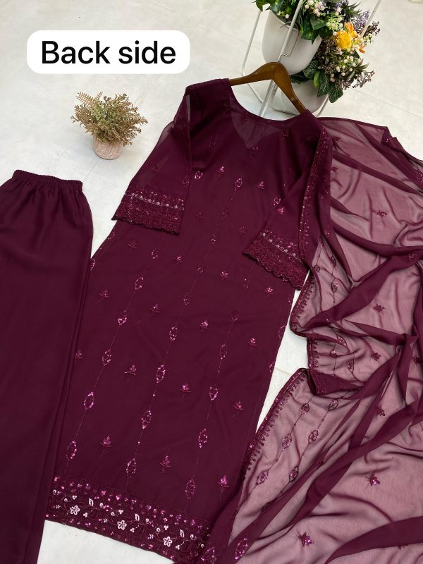 BE 346 TRENDING TOP PANT AND DUPATTA SET