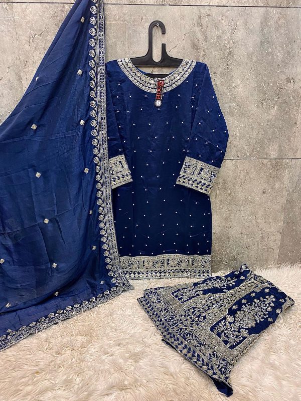 HOOR TEX HF 139 A READYMADE PAKISTANI SUITS IN INDIA