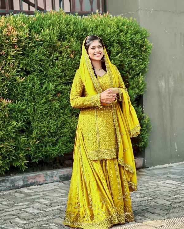 LC 1361 B DESIGNER KURTI PLAZZO SUITS WHOLESALE