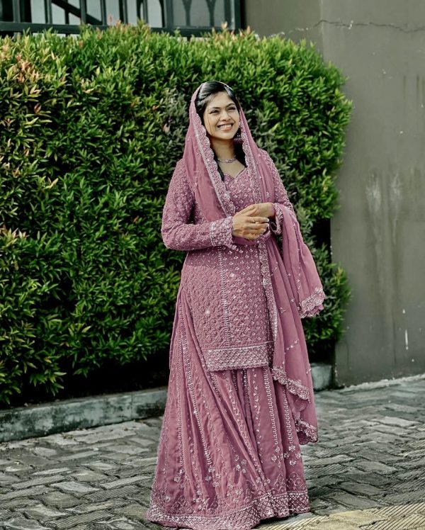 LC 1361 E DESIGNER KURTI PLAZZO SUITS WHOLESALE