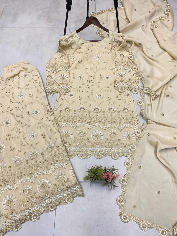 LG 1948 TRENDING WEDDING SEASON KURTA PLAZZO