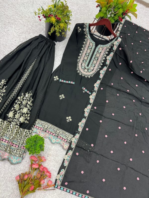 SHREE HARI SR 1679 B DESIGNER PARTY WEAR SUITS