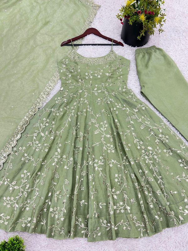 SHREE HARI SRK 5258 DESIGNER PARTY WEAR GOWN
