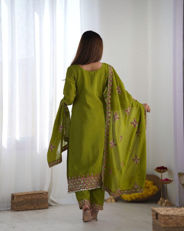 SHREE HARI SSR 5005 A DESIGNER SALWAR SUITS