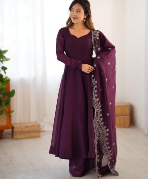 SHREE HARI SSR 5006 DESIGNER FANDY SILK GOWN WHOLESALE