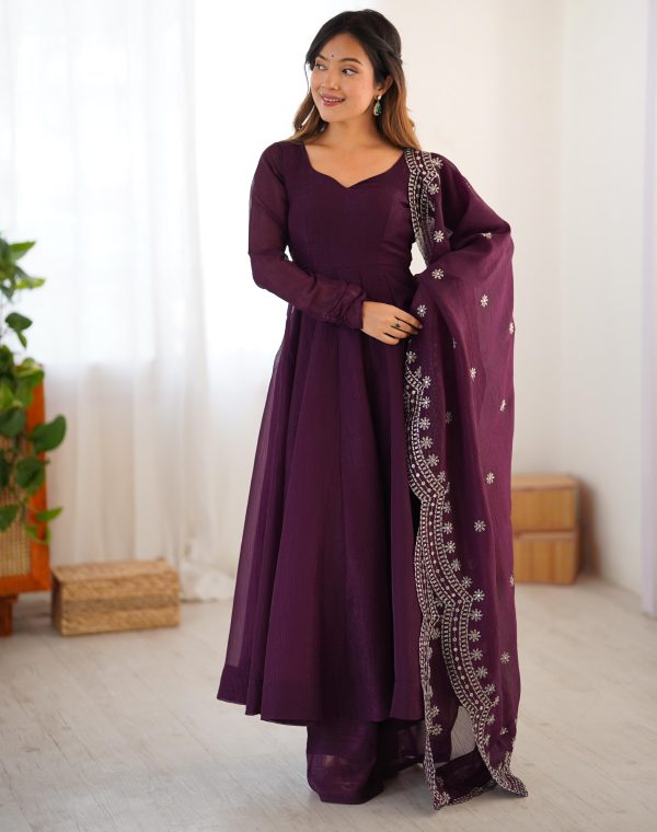 SHREE HARI SSR 5006 DESIGNER FANDY SILK GOWN WHOLESALE