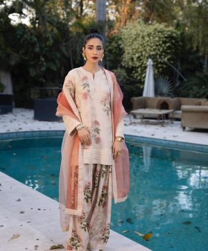 LADY LOOK 005 TRENDING FARSHI PLAZZO SUITS