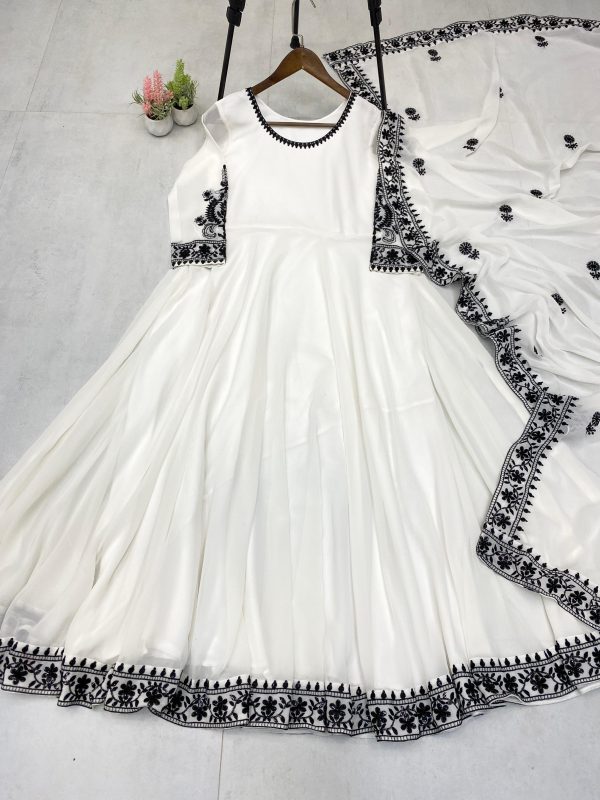 LG 1958 DESIGNER GOWN WHOLESALE ONLINE